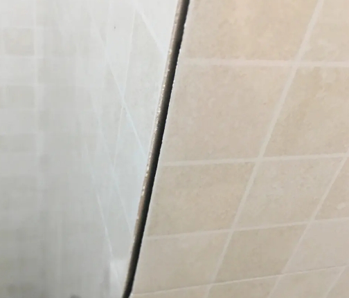 黎平瓷砖空鼓维修公司分享阳台瓷砖脱落的修复过程可以分为以下几个步骤